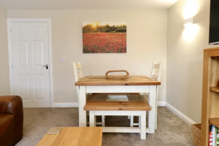 Crab Cottage Dinning Table