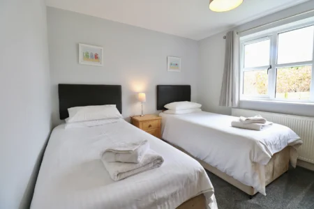Crab Cottage Twin Bedroom