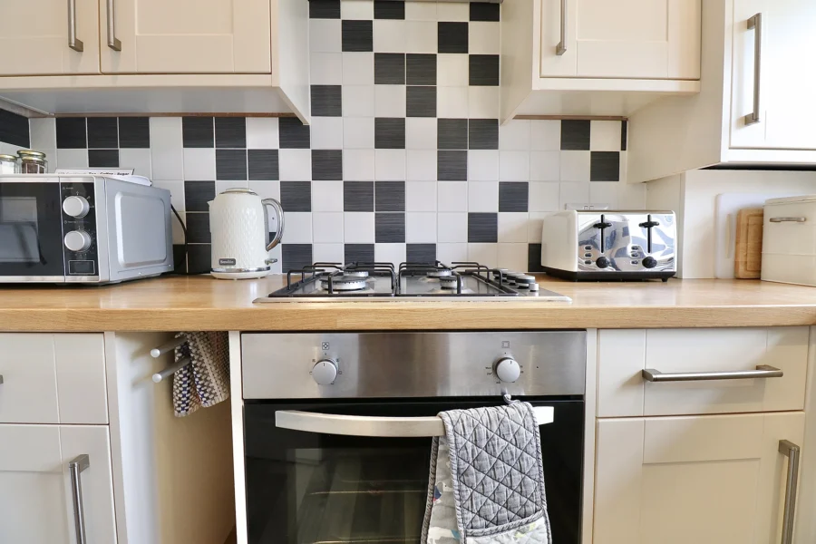 Driftwood Cottage Kitchen